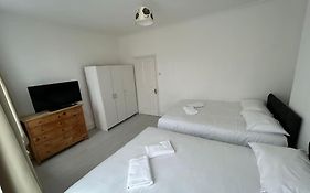 East London 2 Bedroom Flat